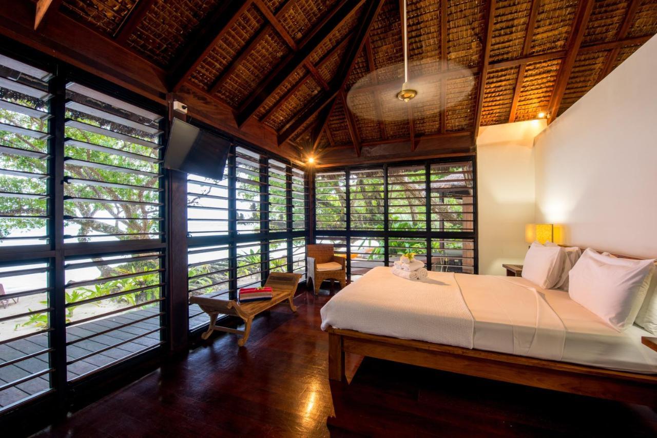 Barrier Beach Resort (Adults Only) 卢甘维尔 外观 照片