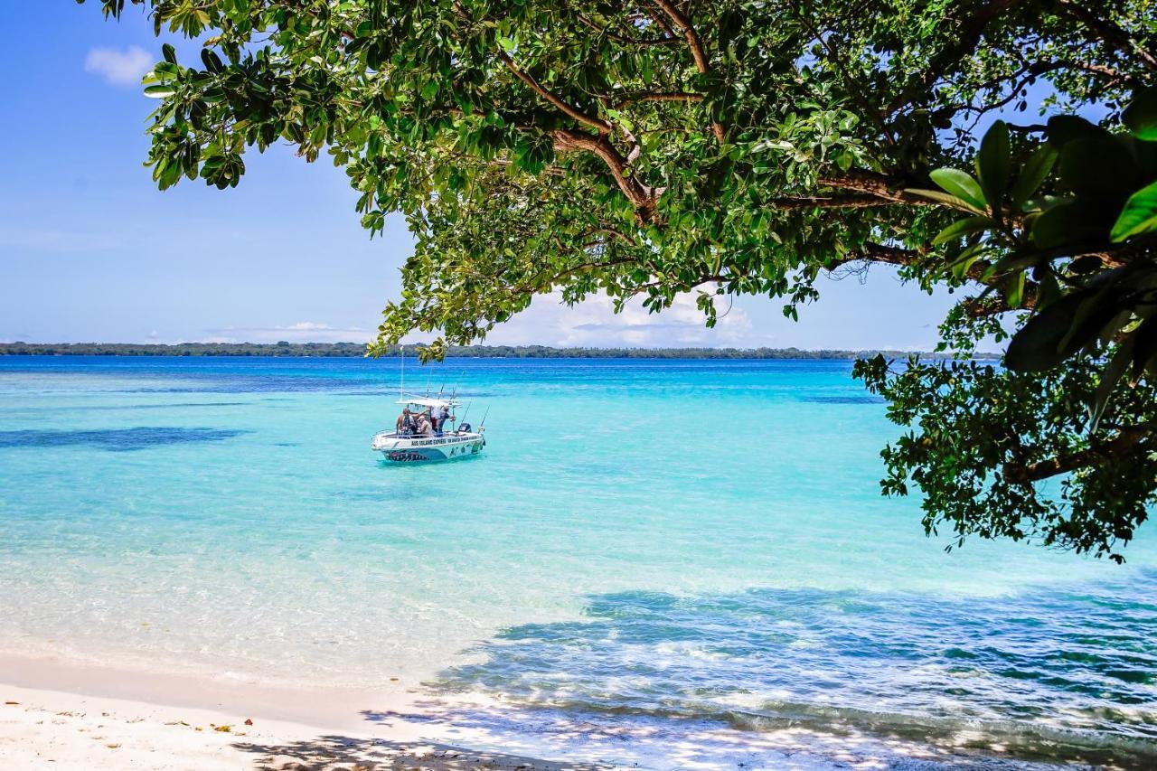 Barrier Beach Resort (Adults Only) 卢甘维尔 外观 照片