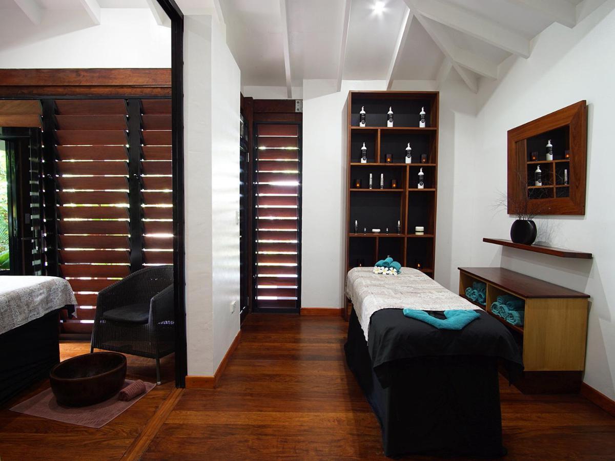 Barrier Beach Resort (Adults Only) 卢甘维尔 外观 照片