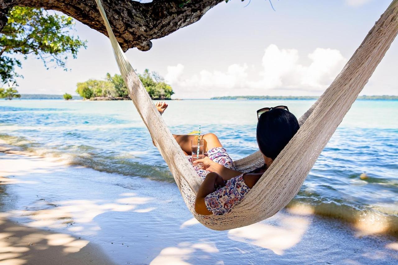 Barrier Beach Resort (Adults Only) 卢甘维尔 外观 照片