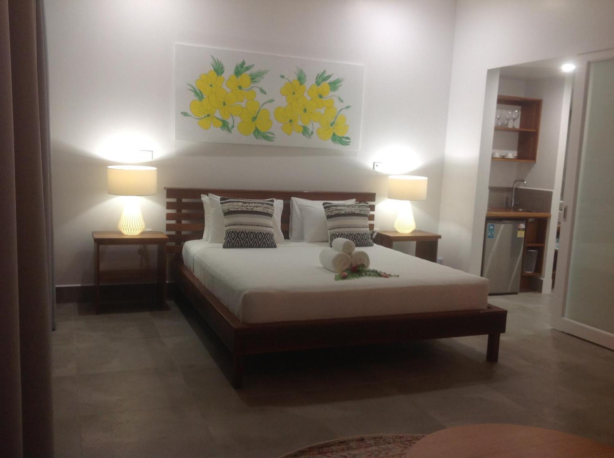 Barrier Beach Resort (Adults Only) 卢甘维尔 外观 照片