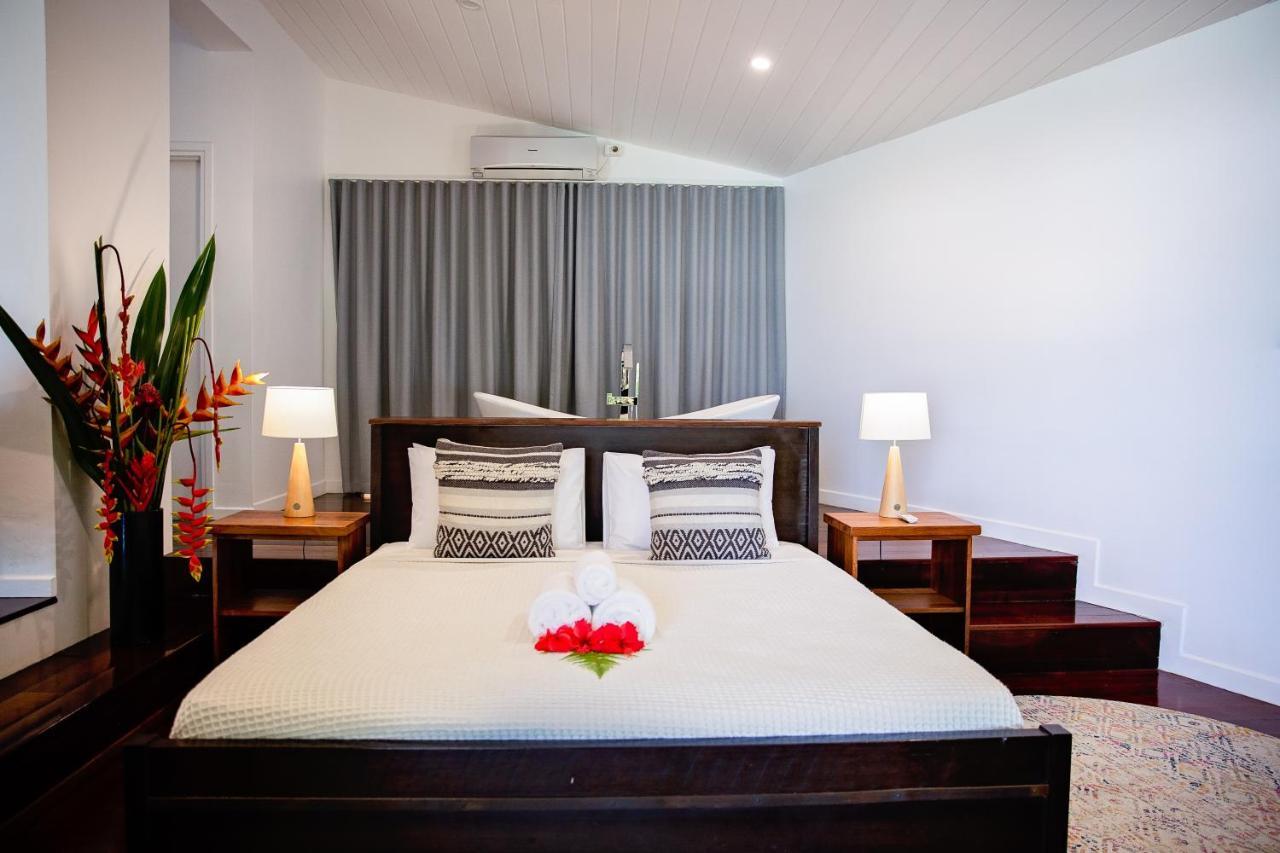Barrier Beach Resort (Adults Only) 卢甘维尔 外观 照片
