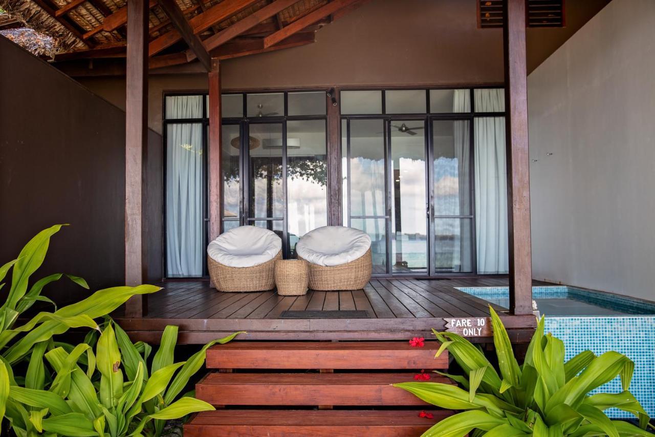 Barrier Beach Resort (Adults Only) 卢甘维尔 外观 照片