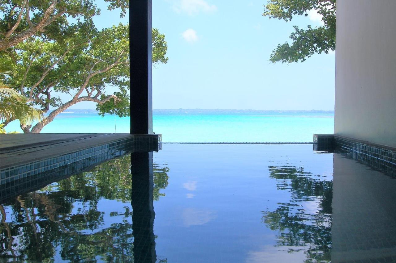 Barrier Beach Resort (Adults Only) 卢甘维尔 外观 照片