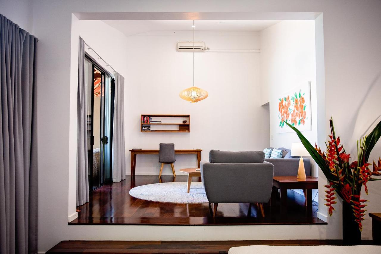 Barrier Beach Resort (Adults Only) 卢甘维尔 外观 照片